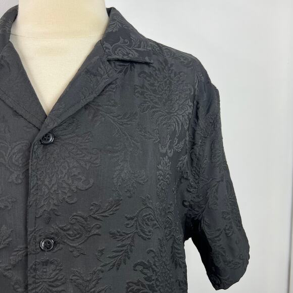 Hello Kitty 50th Anniversary Forever21 Black Y2K Pop Shirt Button Down Size S - Picture 5 of 14